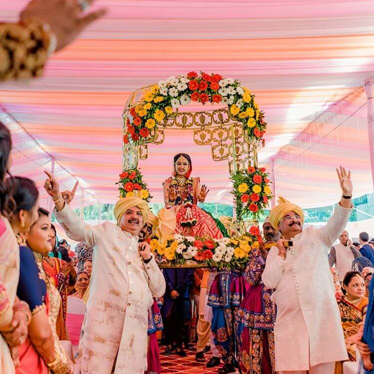 bride doli on rent noida